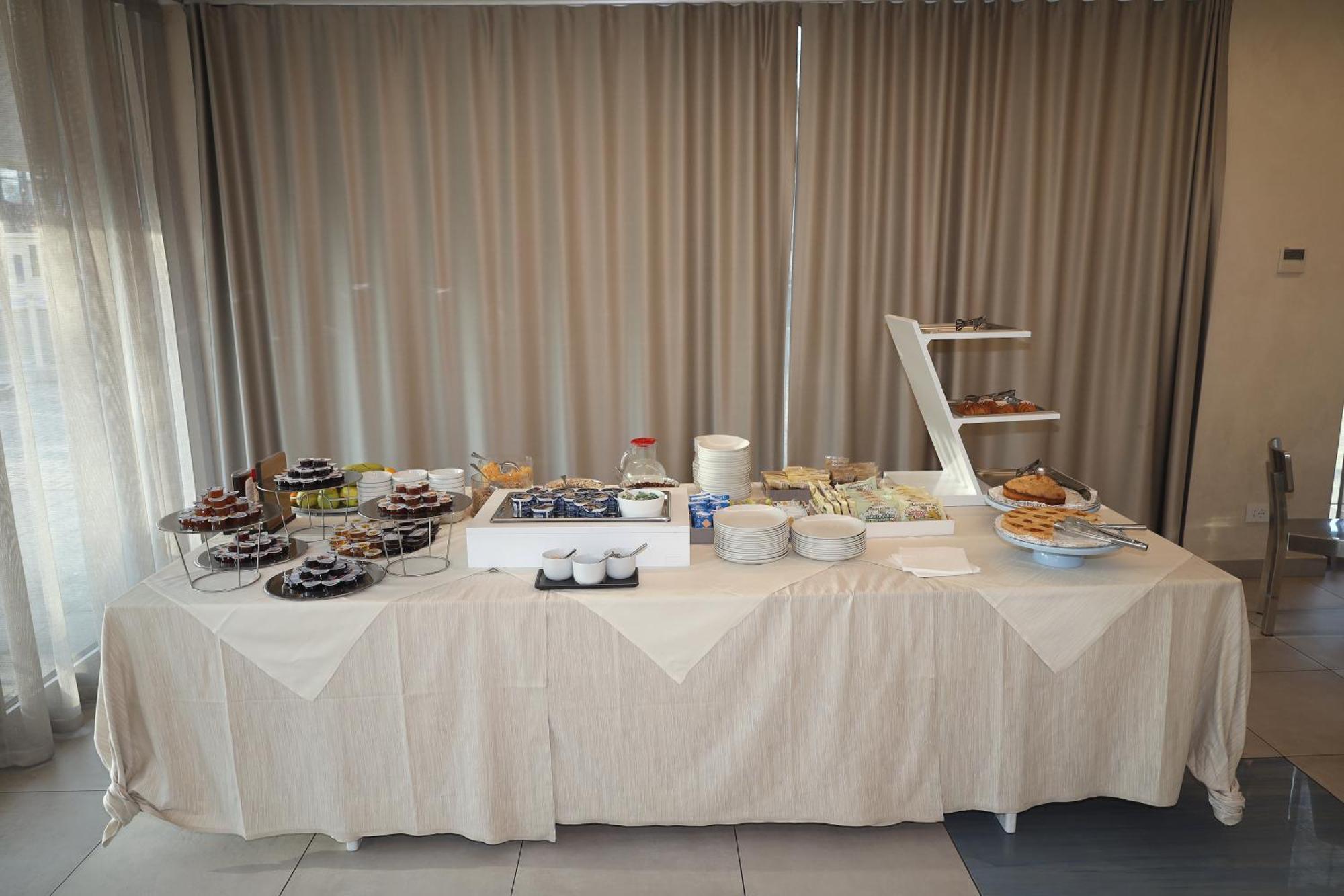 One & Restaurant Hotel 4*