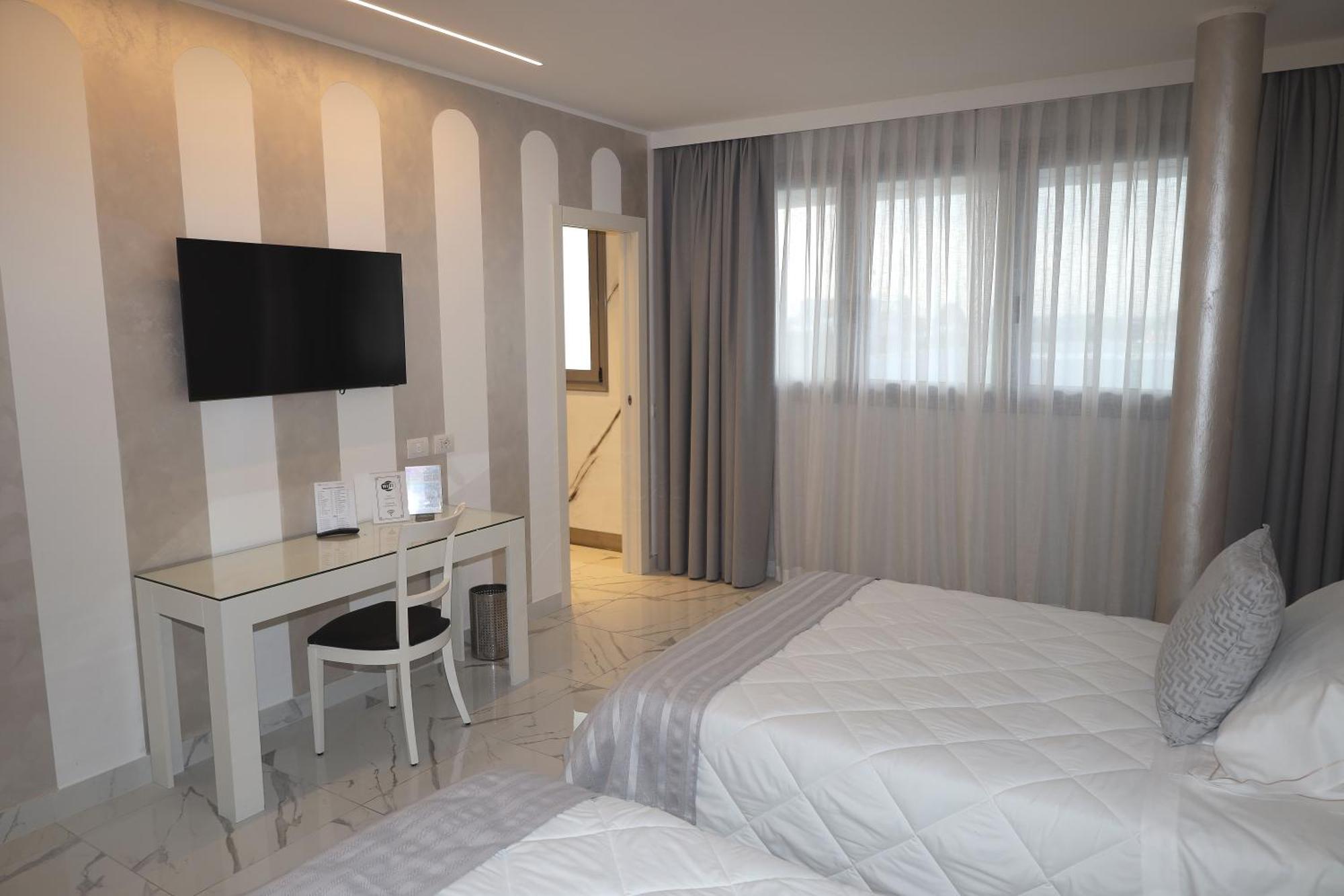 One Hotel&restaurant Hotel