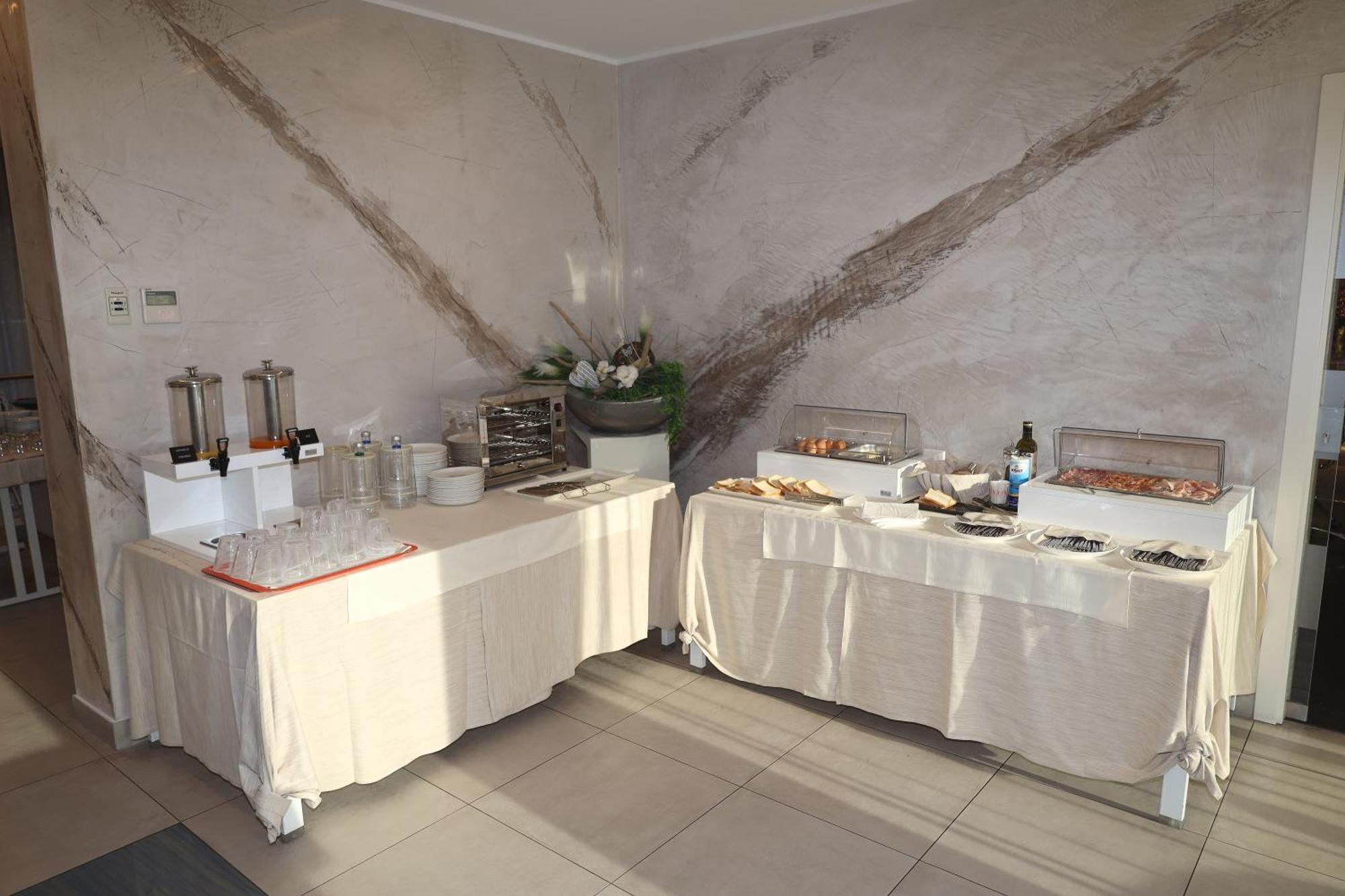 Hotel One & Restaurant 4*