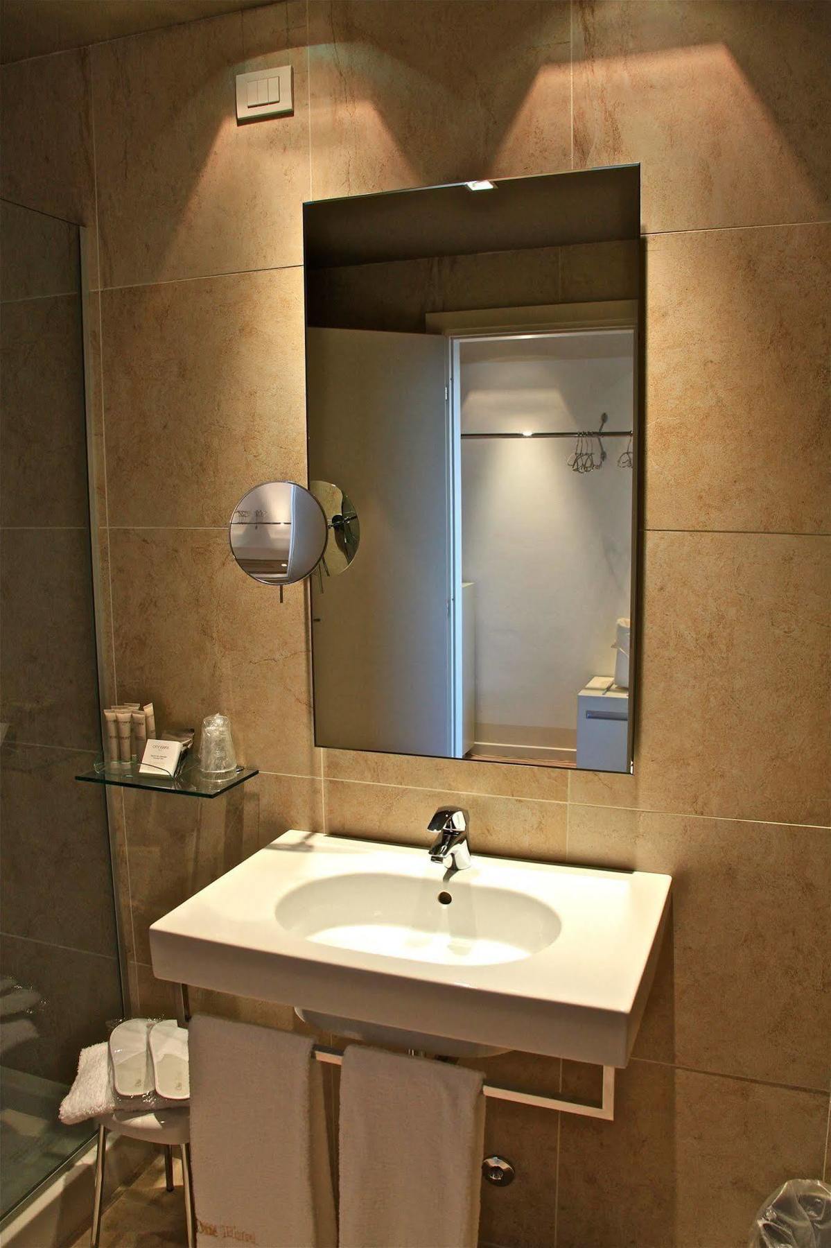One & Restaurant Hotel Dalmine